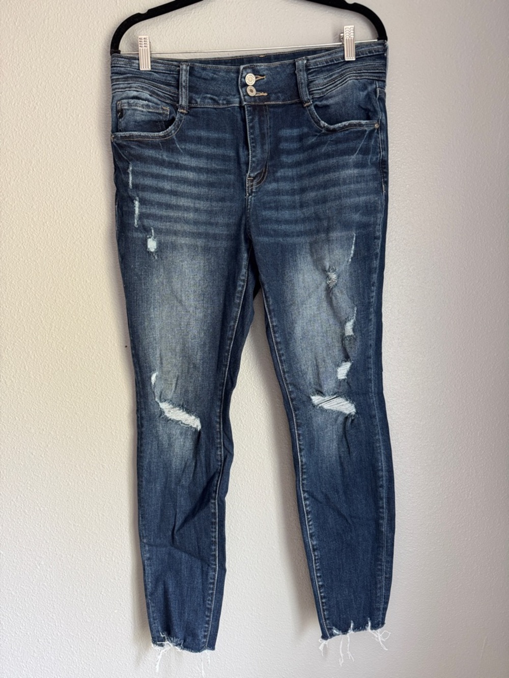 KanCan Women's Skinny Distressed Medium Blue Ripped Jeans
